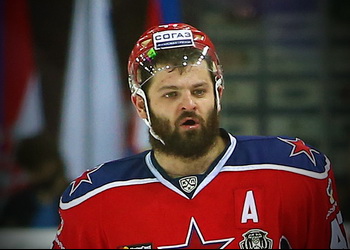 Почему Александр Радулов не приехал в расположение сборной России по хоккею?