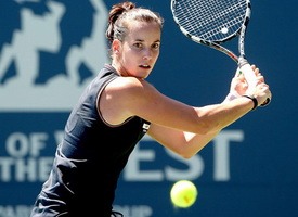 Теннис. WTA Куала-Лумпур. Нара Куруми — Ярмила Гайдошова. Прогноз от экспертов на матч 06.03.15