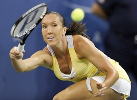Теннис. WTA Чарлстон. США. Елена Янкович — Данка Ковинич. Прогноз на матч 10.04.2015