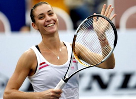 Теннис. WTA. Сингапур. Агнешка Радваньская – Пеннетта Флавия. Прогноз на игру 27.10.2015