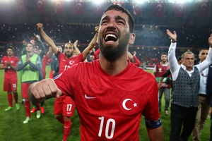 Арда Туран и еще 30 претендентов на поездку на Евро в составе сборной Турции
