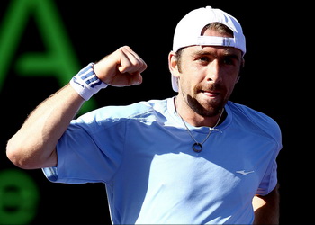 Даниэль Эванс — Беньямин Беккер: прогноз на теннис от bwin