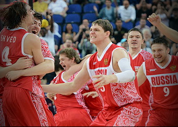 Сборная России разгромила боснийцев в квалификации Евробаскета-2017