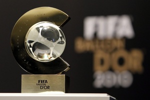 Награду лучшего тренера года от ФИФА получит Зидан, Раньери или Фернандо Сантуш