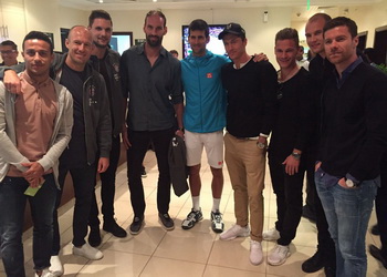 Джокович встретился со звёздами «Баварии» в Катаре
