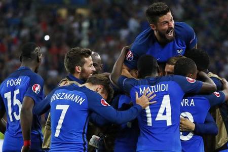 Франция победила Бельгию и вышла в финал: итоги первого матча 1/2 против сборной Бельгии