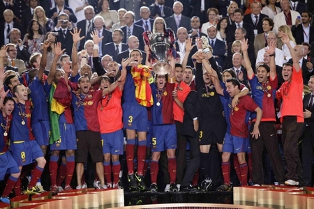 УЕФА представил символическую сборную Лиги Чемпионов за всю историю: половину составили игроки Барселоны