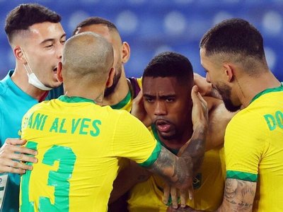 Без звезд АПЛ, но с Клаудиньо, Малкомом и Халком: сборная Бразилии определилась с составом на ближайшие матчи