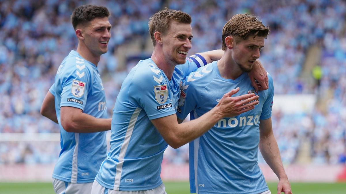 Чемпионшип Англии. Рексхэм — Ковентри. Прогноз на интересный матч 31 октября 2025 года