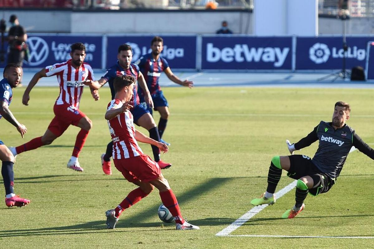 Примера. Атлетико — Леванте. Прогноз на матч 8 ноября 2025 года: гранд уверенно выиграет