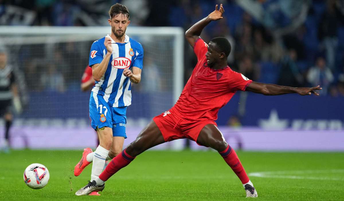 Примера Испании. Эспаньол — Севилья. Прогноз на матч 24 ноября 2025 года: хозяева победят