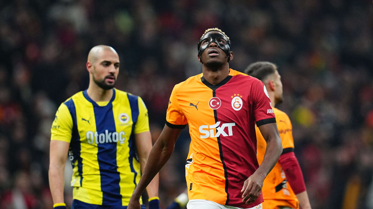 Суперлига Турции. Фенербахче — Галатасарай. Прогноз на центральный матч 1 декабря 2025 года