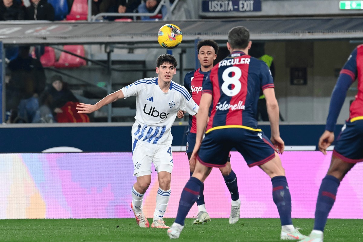 Серия А Италии. Комо - Болонья. Прогноз на главный матч 10 января 2026 года