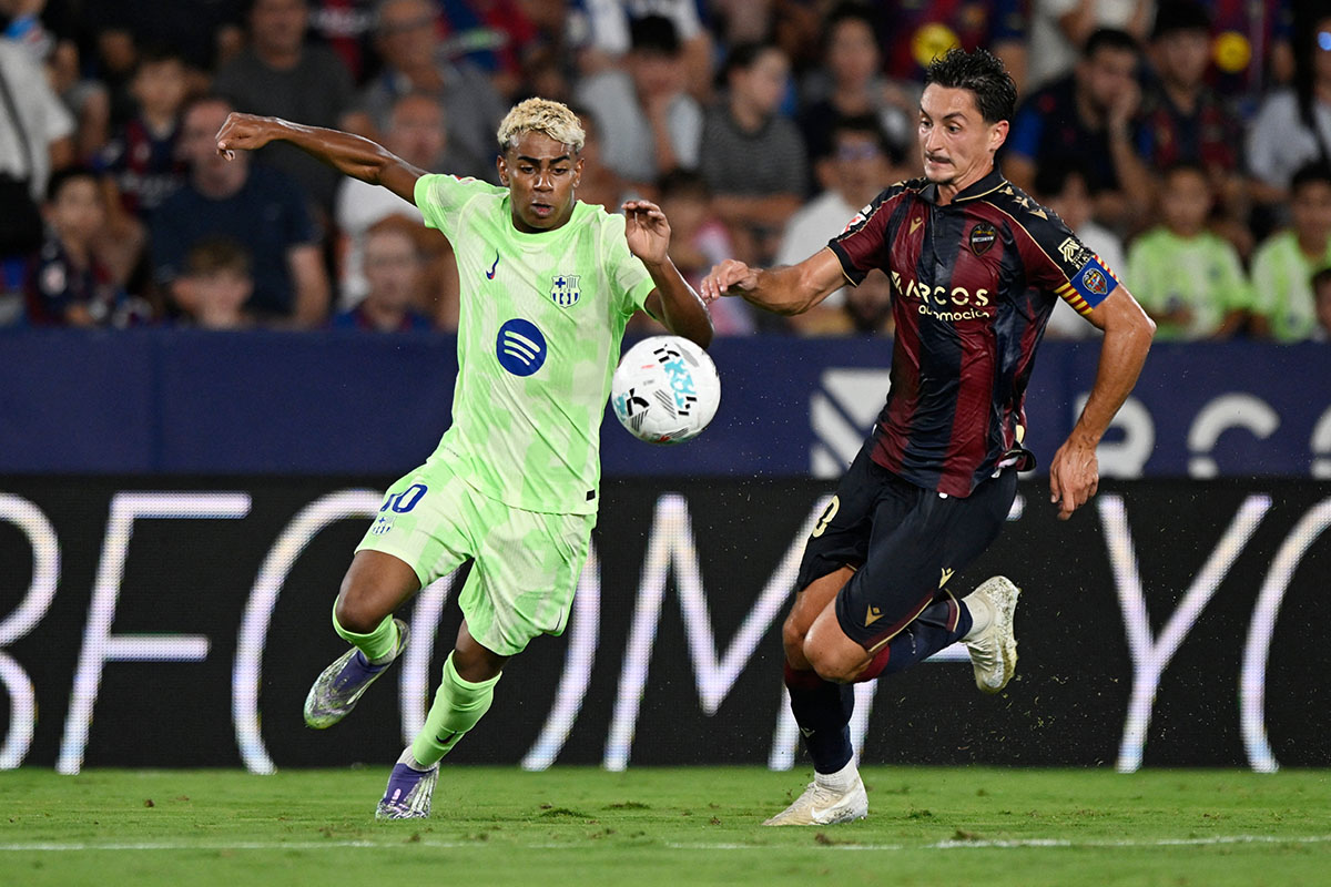 Примера Испании. Барселона — Леванте. Прогноз на матч 22 февраля 2026 года: чемпион устроит разгром