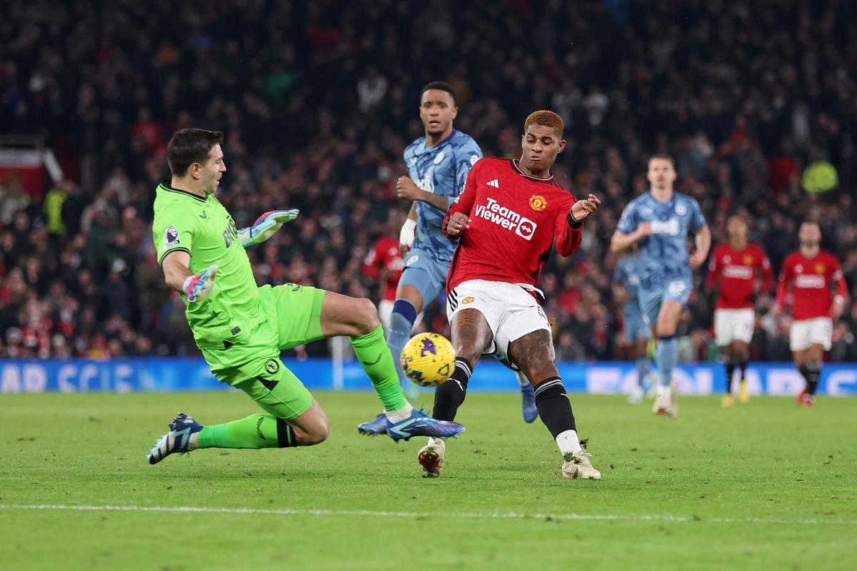 АПЛ. Манчестер Юнайтед — Астон Вилла. Прогноз на центральный матч 15 марта 2026 года