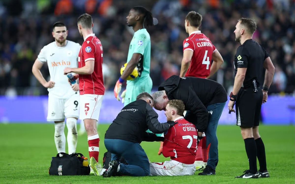 Чемпионшип Англии. Рексхэм - Суонси. Прогноз на интересный матч 13 марта 2026 года