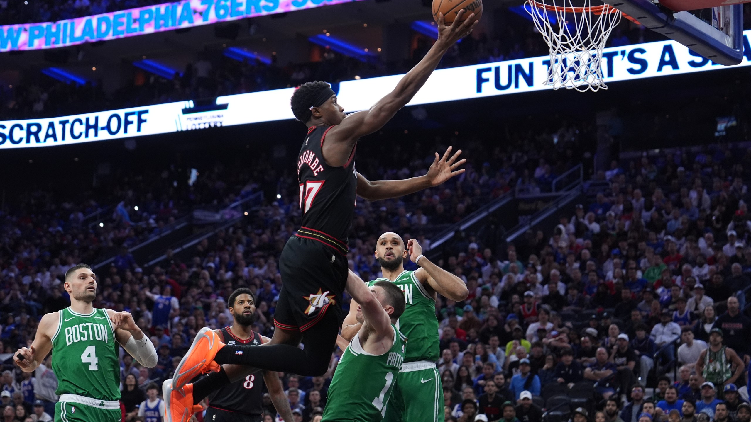 Почему тотал в баскетболе падает в третьей четверти — школа беттинга