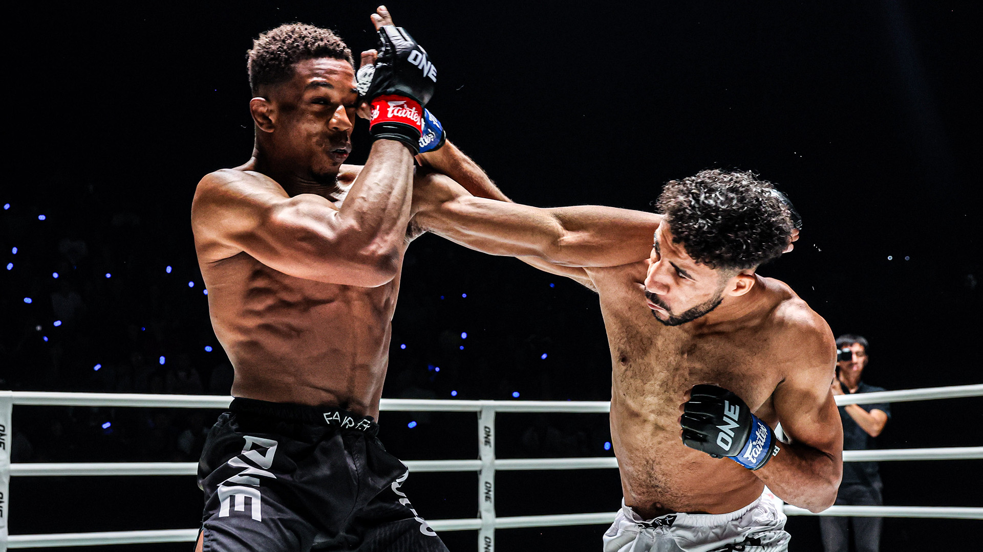 Де Вилья — Охура: прогноз и ставка на ONE Championship 24.07.2026