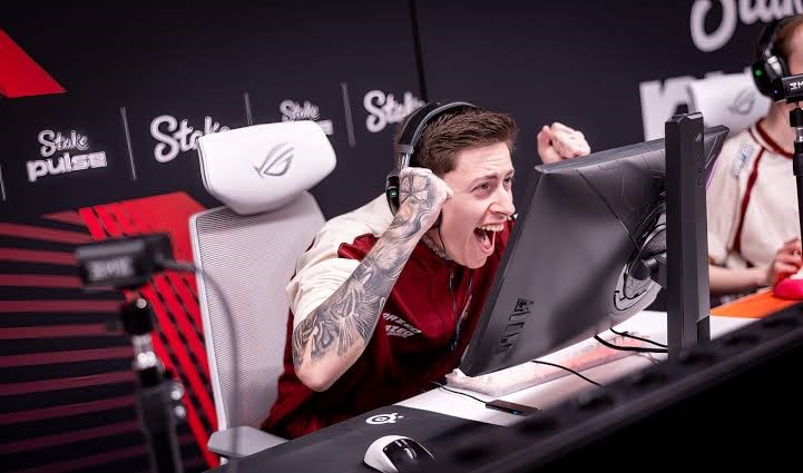 Heroic против Envy: стартовая серия группы D на Stake Pulse Beat III